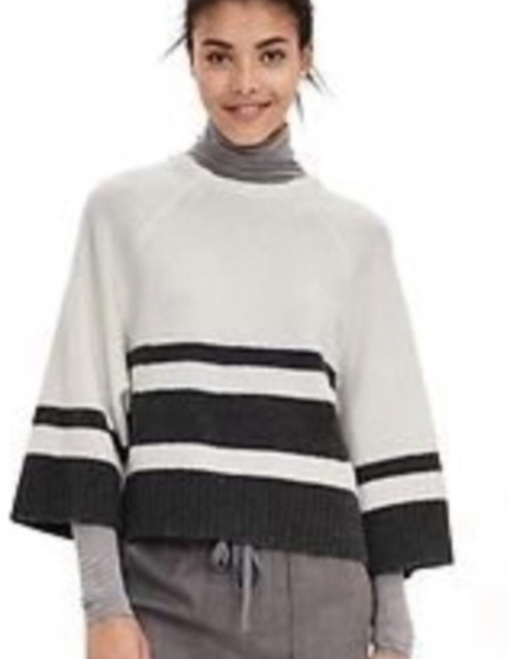 Banana Republic Merino Extra Fine Wool Stripe Pullover Sweater Medium Cream Gray